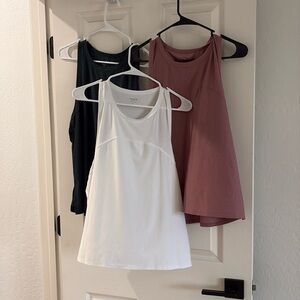 3 pack old navy active tanks | size L tall